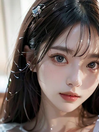 妮维亚与董明珠：女性企业家的双面镜像